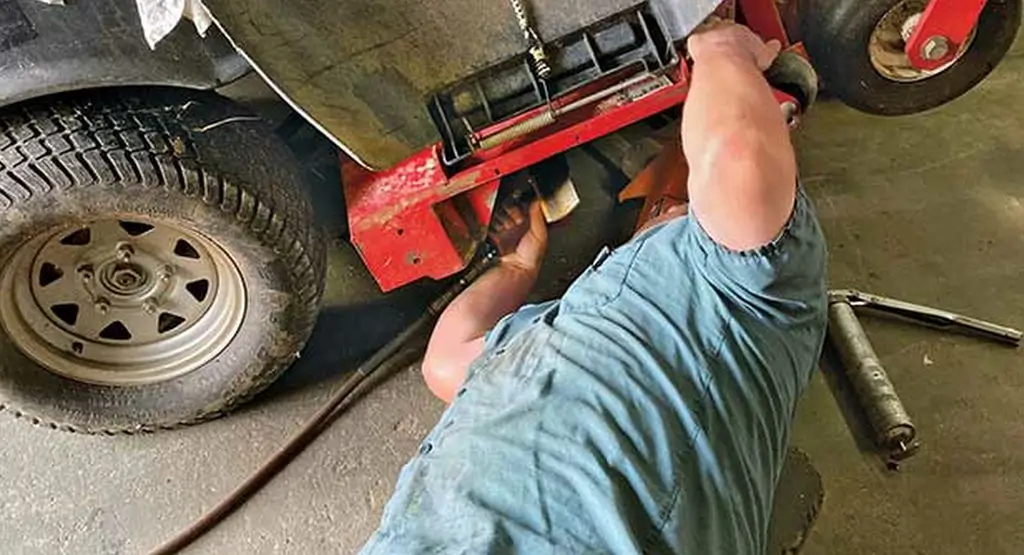 The TORO ZX V-TWIN Commercial Engine